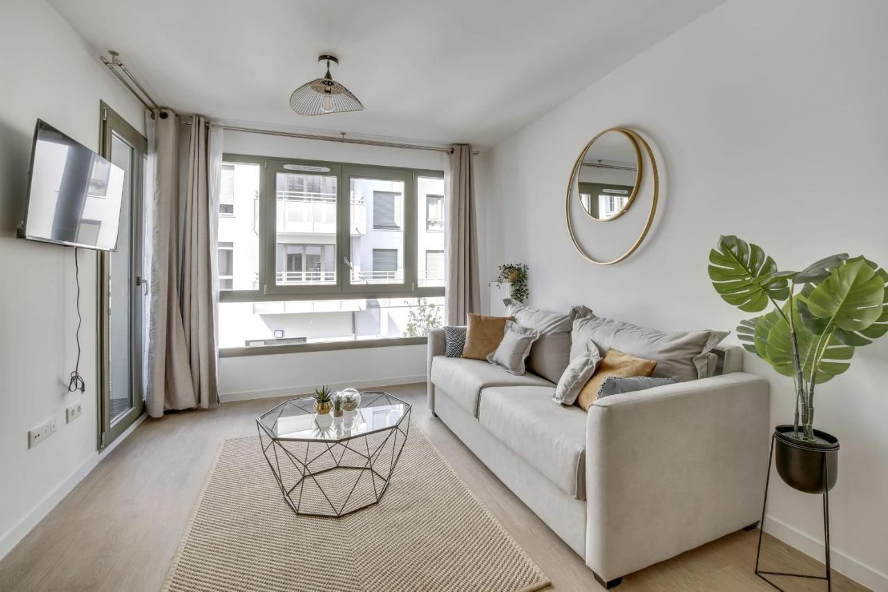Superbe Appartement Avec Balcon Et Parking Proche Paris 생드니 외부 사진